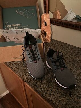 Kuru Atom Men's Grey, blue and black waterproof Athletic Sneakers, 10.5